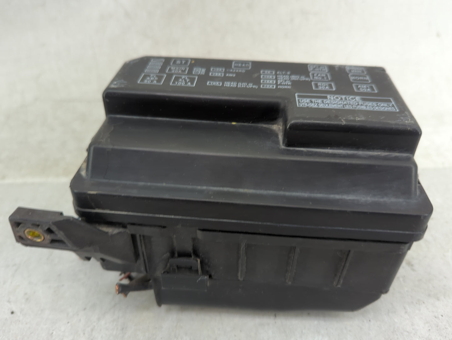1998 Toyota Corolla Fusebox Fuse Box Panel Relay Module P/N:82672-02050 Fits OEM Used Auto Parts - Oemusedautoparts1.com