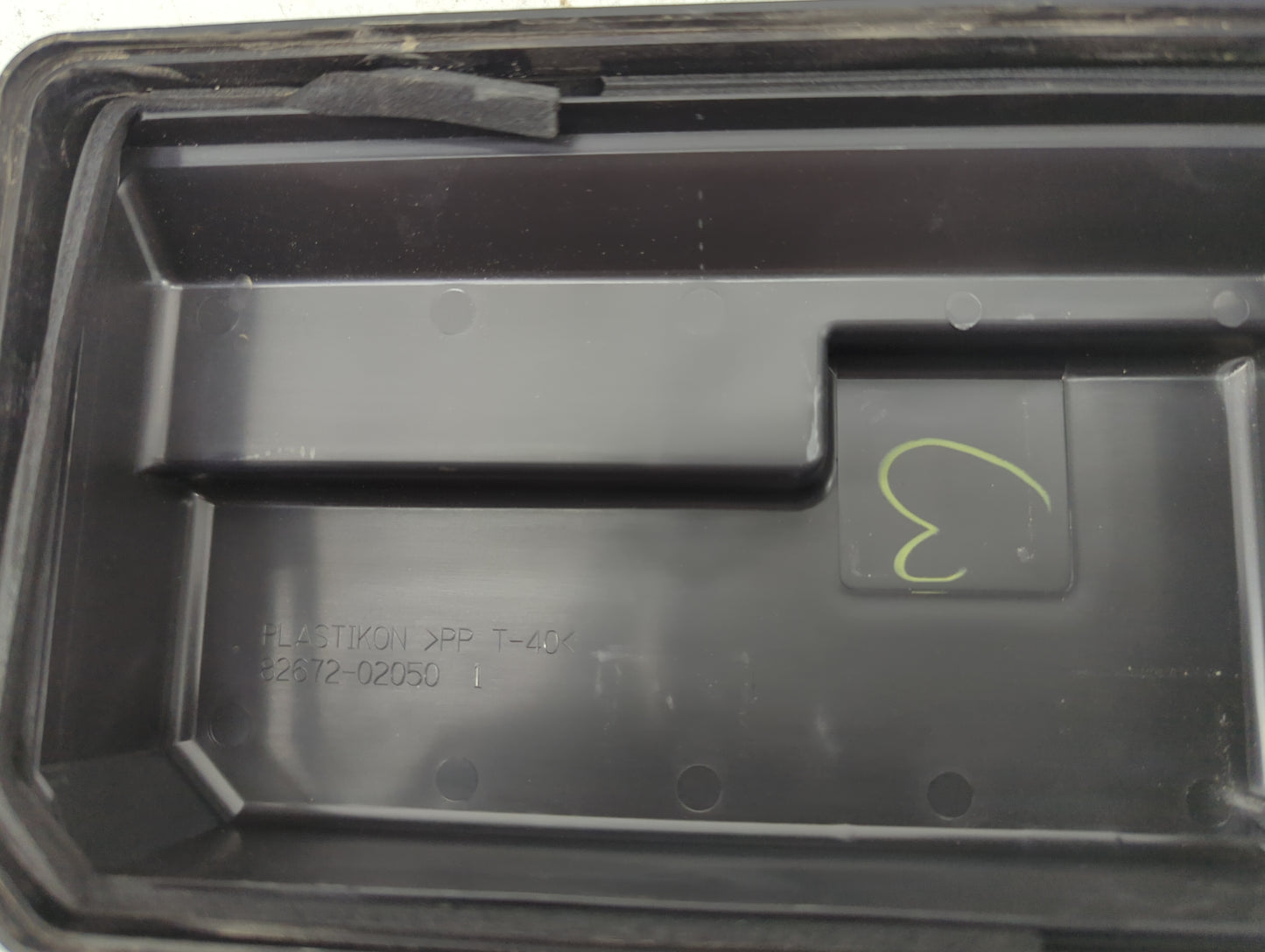1998 Toyota Corolla Fusebox Fuse Box Panel Relay Module P/N:82672-02050 Fits OEM Used Auto Parts - Oemusedautoparts1.com