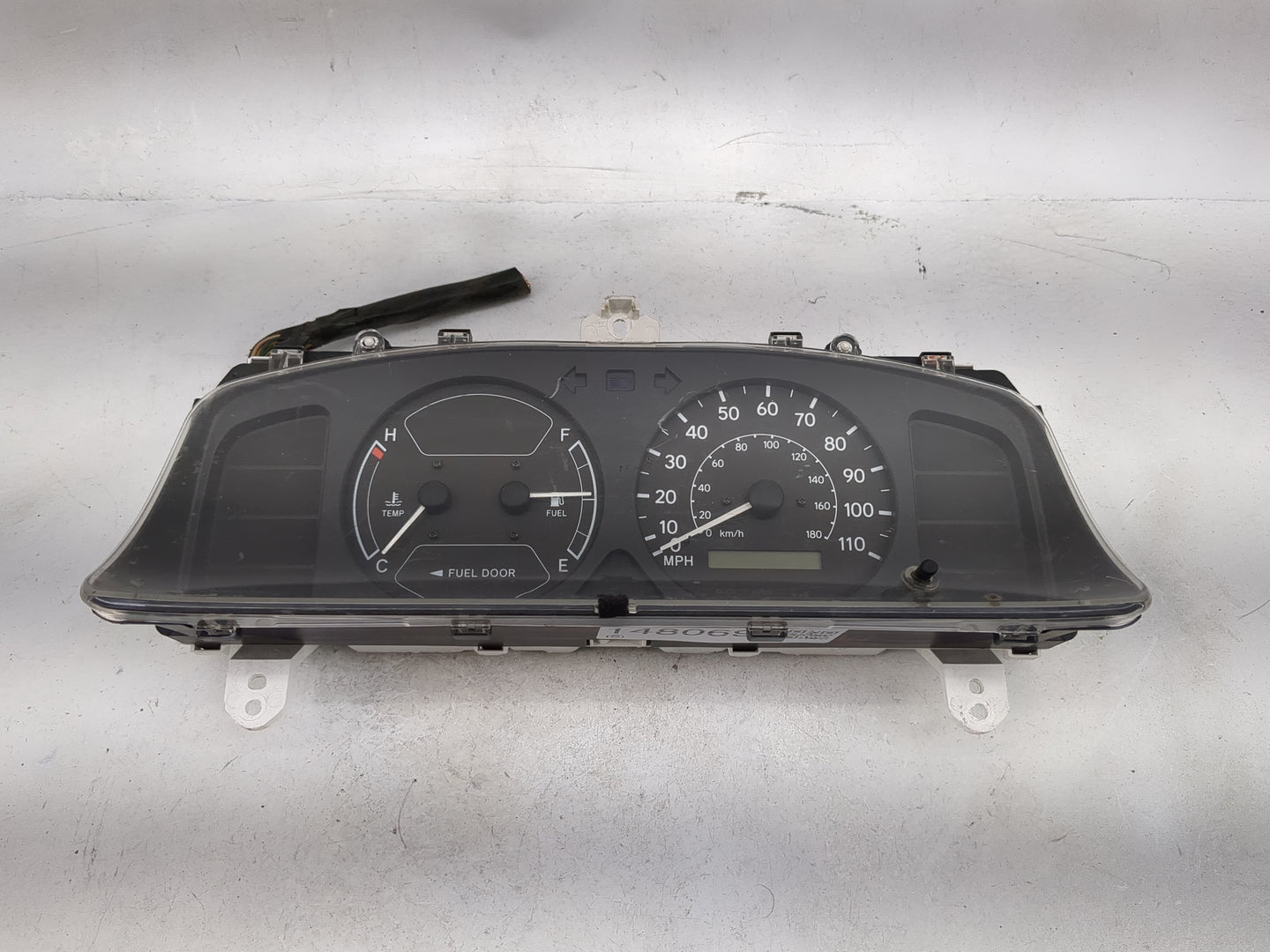 1998-2002 Toyota Corolla Instrument Cluster Speedometer Gauges P/N:83800-02120-00 TN157380-1020 Miles: Fits OEM Used Auto Pa
