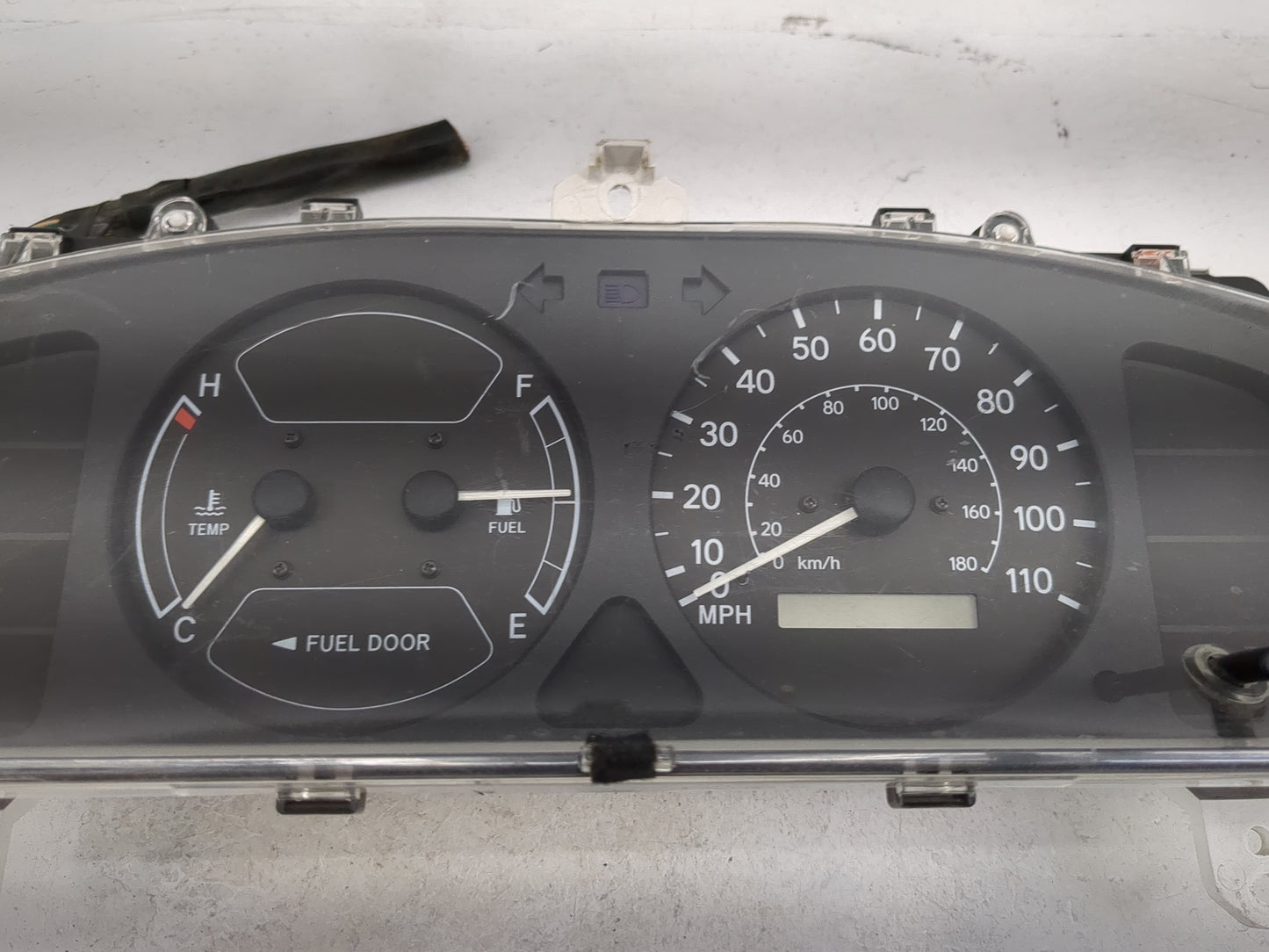 1998-2002 Toyota Corolla Instrument Cluster Speedometer Gauges P/N:83800-02120-00 TN157380-1020 Miles: Fits OEM Used Auto Pa