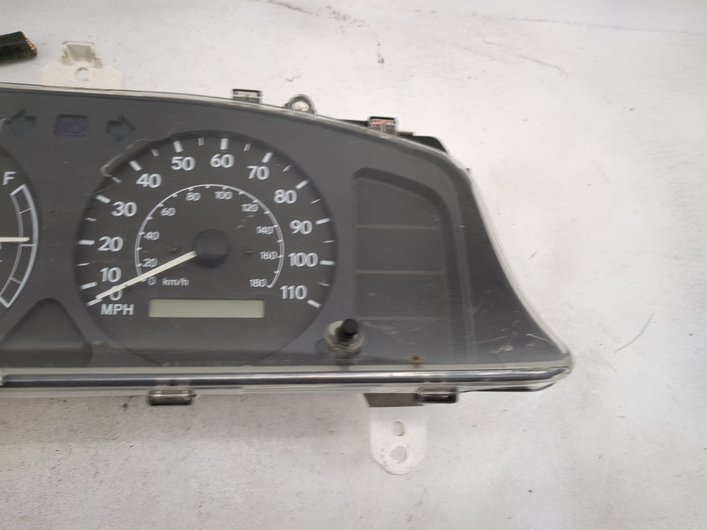 1998-2002 Toyota Corolla Instrument Cluster Speedometer Gauges P/N:83800-02120-00 TN157380-1020 Miles: Fits OEM Used Auto Pa