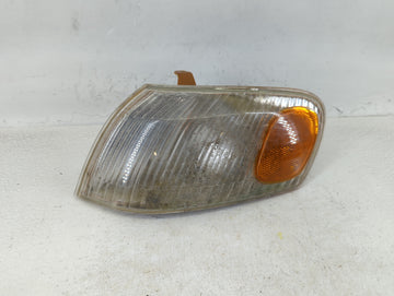 1998 Toyota Corolla Driver Corner/Park Light Park Lamp - Oemusedautoparts1.com