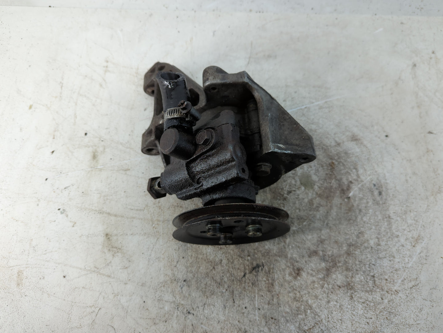 1993-1999 Volkswagen Jetta Power Steering Column Pump Oem - Oemusedautoparts1.com