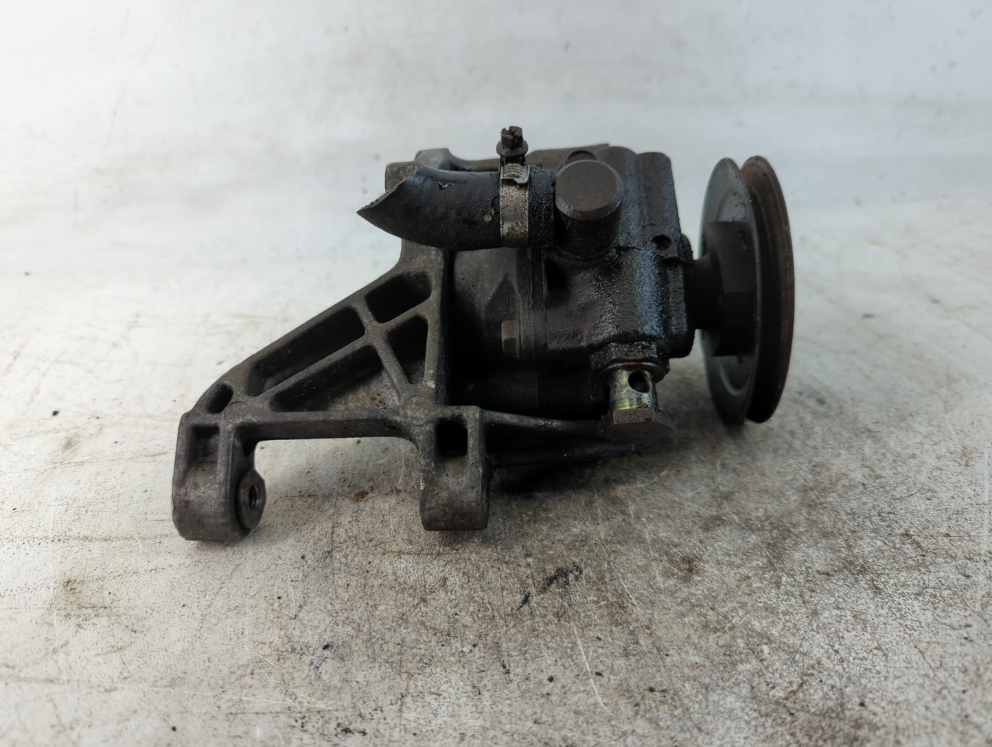 1993-1999 Volkswagen Jetta Power Steering Column Pump Oem - Oemusedautoparts1.com