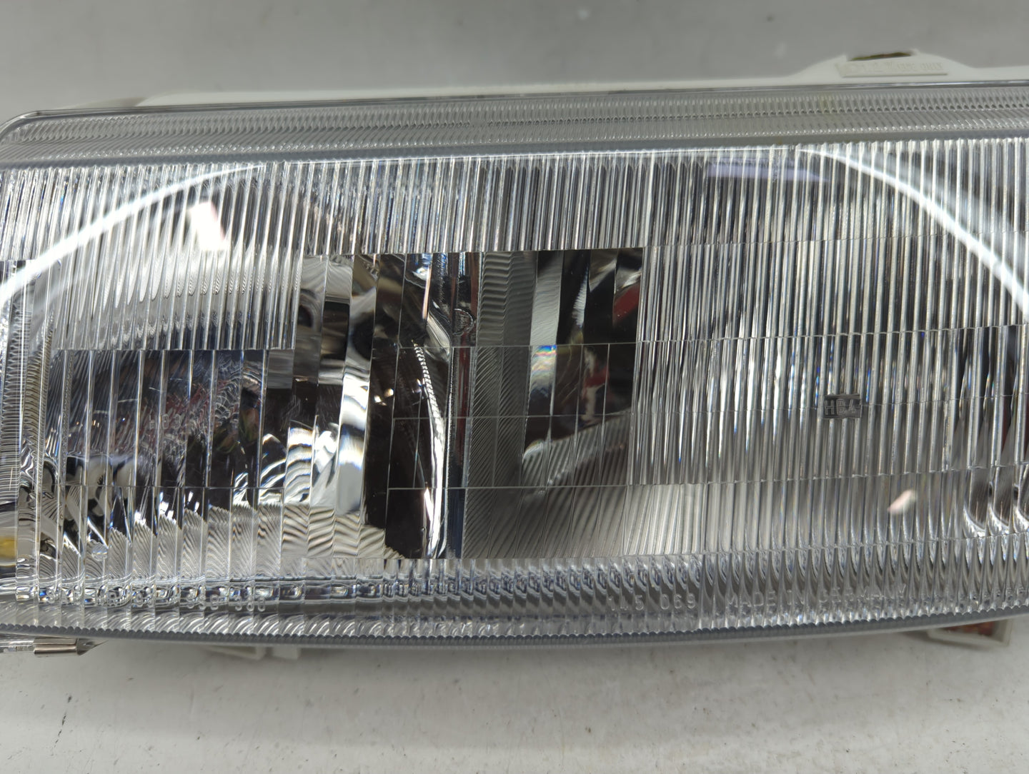 1998-2001 Volkswagen Passat Driver Left Oem Head Light Headlight Lamp - Oemusedautoparts1.com