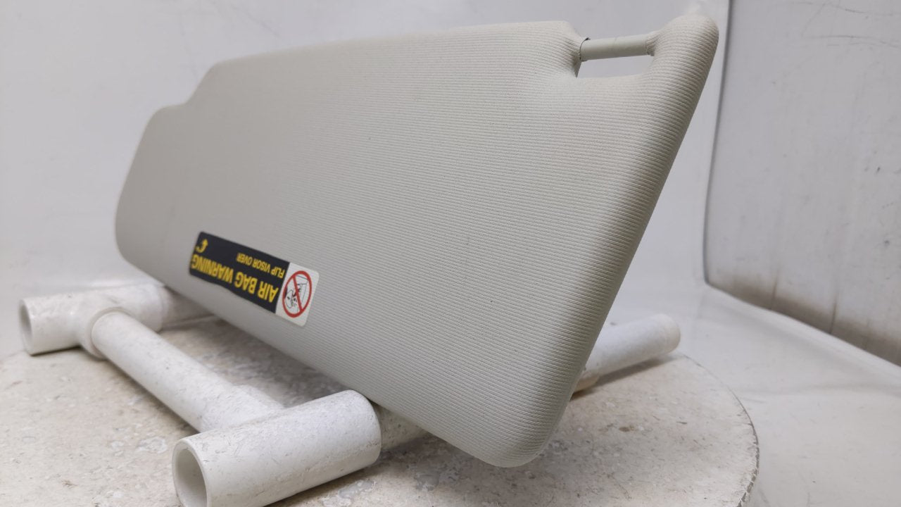 1998 Volkswagen Passat Sun Visor Shade Replacement Passenger Right Mirror Fits OEM Used Auto Parts - Oemusedautoparts1.com