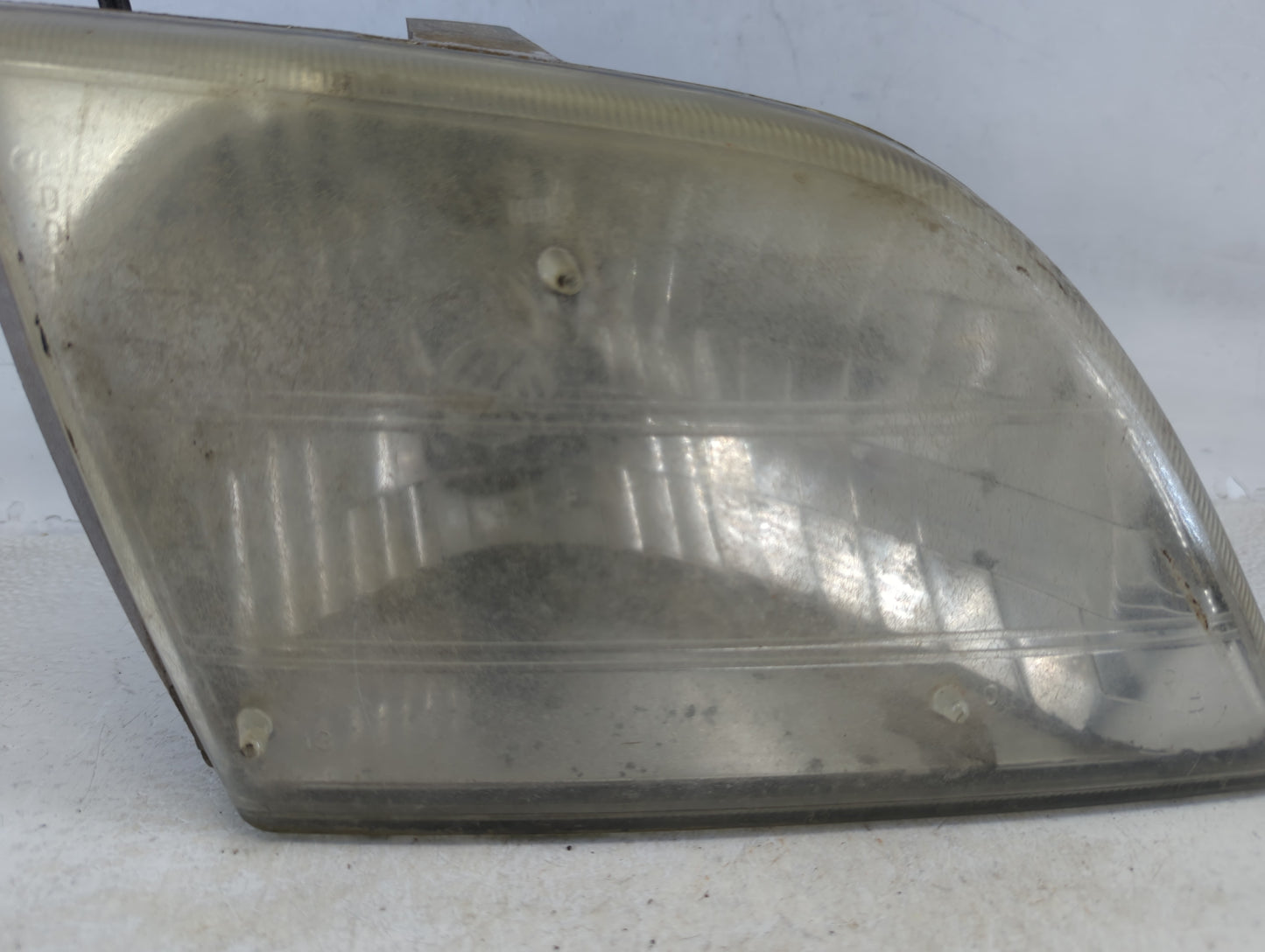 Volkswagen Transporter Passenger Right Oem Head Light Headlight Lamp - Oemusedautoparts1.com