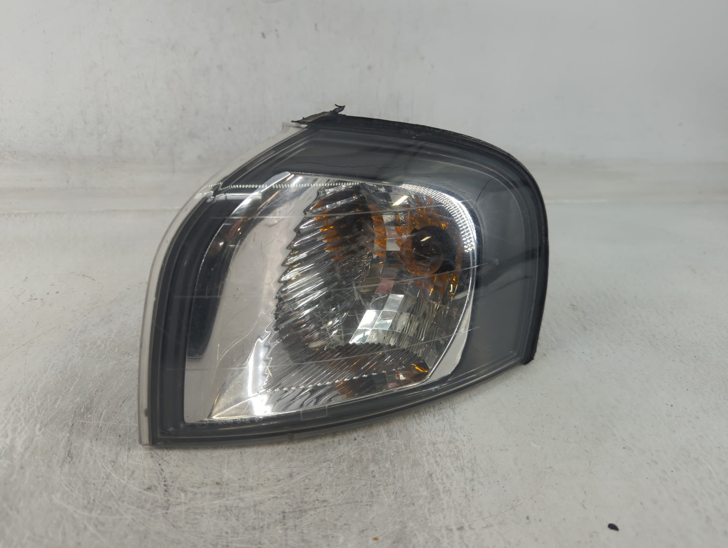 1998 Volvo S80 Driver Left Oem Front Light Lamp - Oemusedautoparts1.com