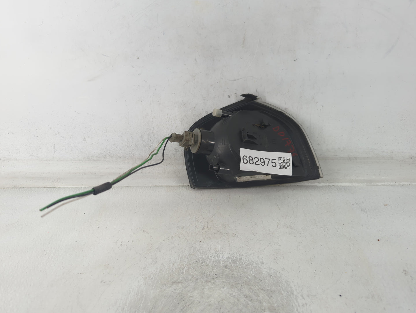 1998 Volvo S80 Driver Left Oem Front Light Lamp - Oemusedautoparts1.com
