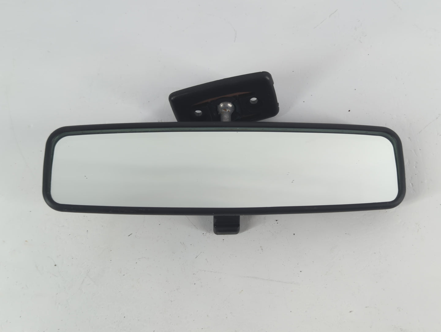 1998 Volvo V90 Interior Rear View Mirror Replacement OEM P/N:E501017 Fits OEM Used Auto Parts - Oemusedautoparts1.com