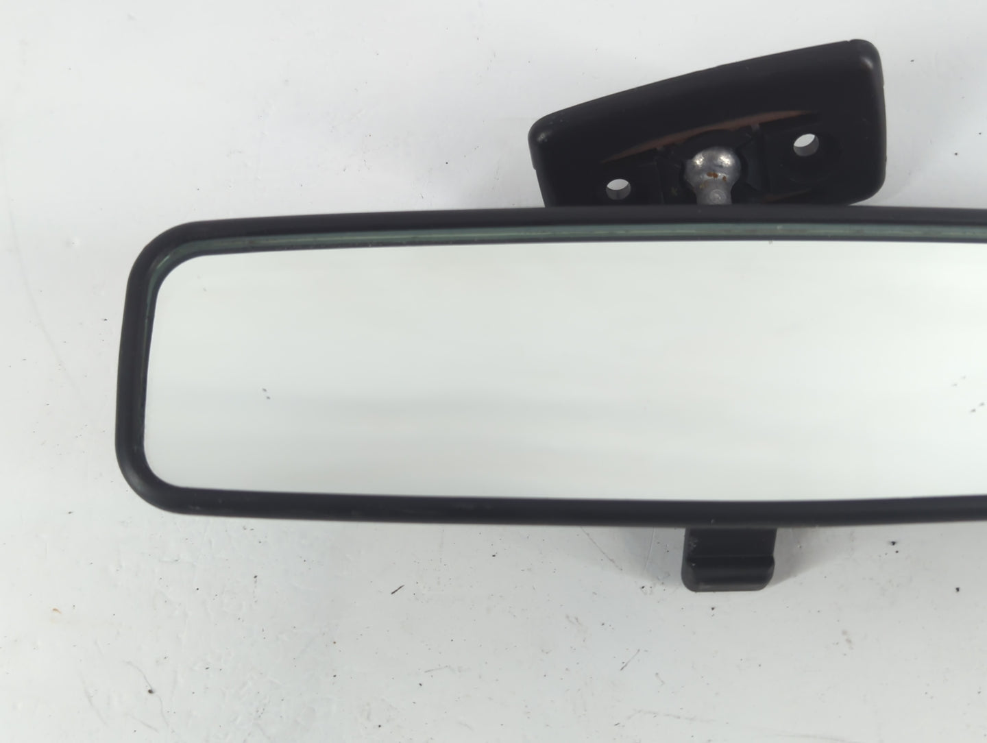 1998 Volvo V90 Interior Rear View Mirror Replacement OEM P/N:E501017 Fits OEM Used Auto Parts - Oemusedautoparts1.com