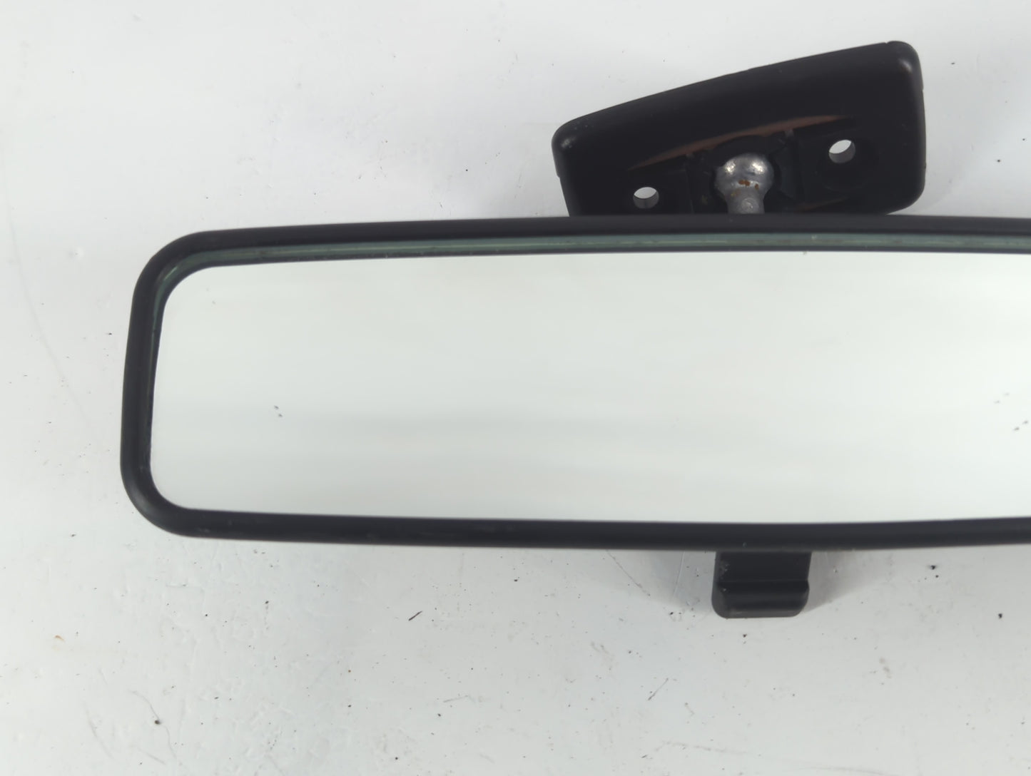 1998 Volvo V90 Interior Rear View Mirror Replacement OEM P/N:E501017 Fits OEM Used Auto Parts - Oemusedautoparts1.com