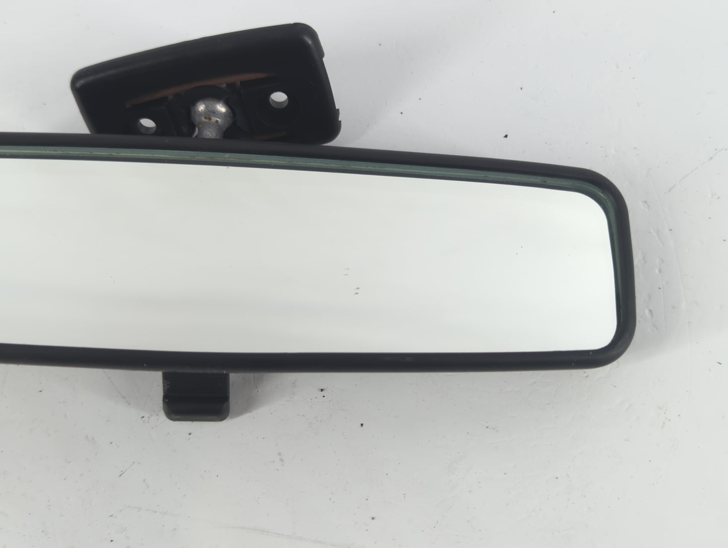 1998 Volvo V90 Interior Rear View Mirror Replacement OEM P/N:E501017 Fits OEM Used Auto Parts - Oemusedautoparts1.com
