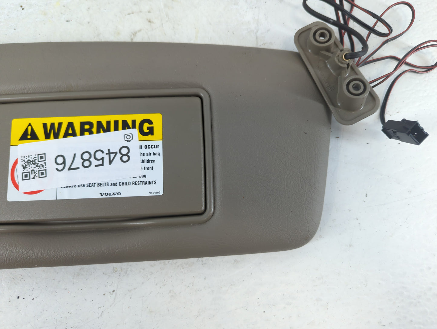1998 Volvo Volvo 90 Series Sun Visor Shade Replacement Passenger Right Mirror Fits OEM Used Auto Parts - Oemusedautoparts1.c
