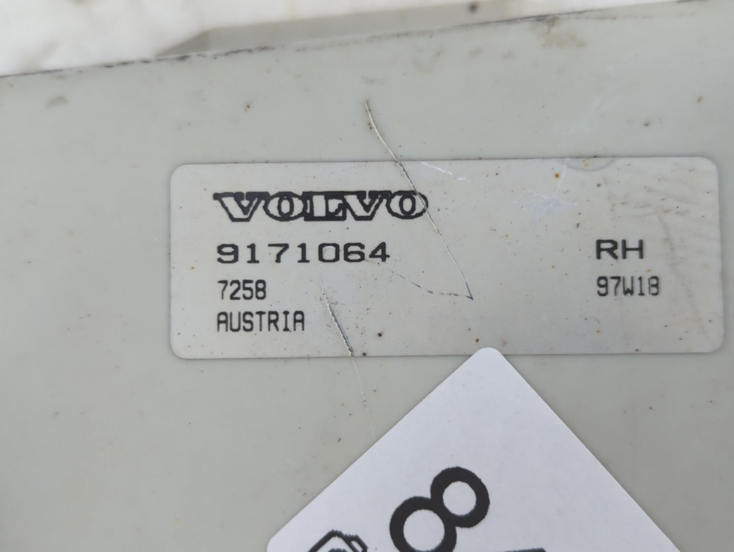 Volvo Volvo 90 Series Passenger Right Oem Head Light Headlight Lamp - Oemusedautoparts1.com