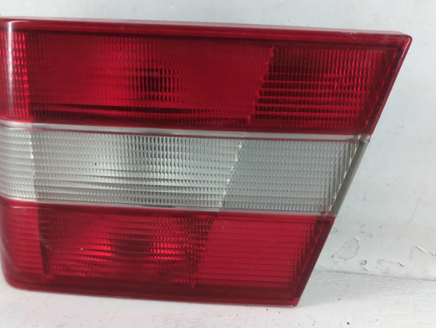 1998 Volvo Volvo 90 Series Tail Light Assembly Passenger Right OEM P/N:9133736 Fits Fits 1995 1996 1997 OEM Used Auto Parts 