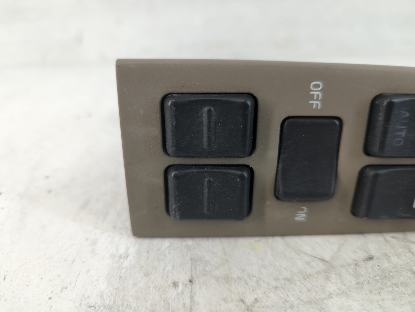 1998 Volvo Volvo 90 Series Master Power Window Switch Replacement Driver Side Left Fits OEM Used Auto Parts - Oemusedautopar