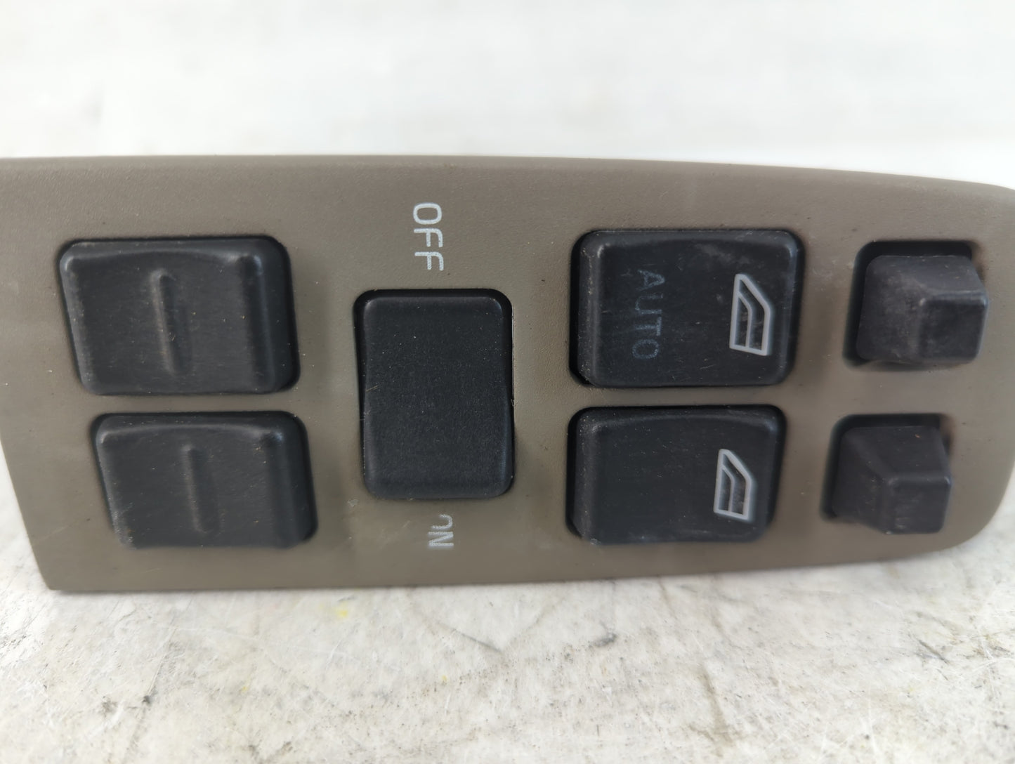 1998 Volvo Volvo 90 Series Master Power Window Switch Replacement Driver Side Left Fits OEM Used Auto Parts - Oemusedautopar