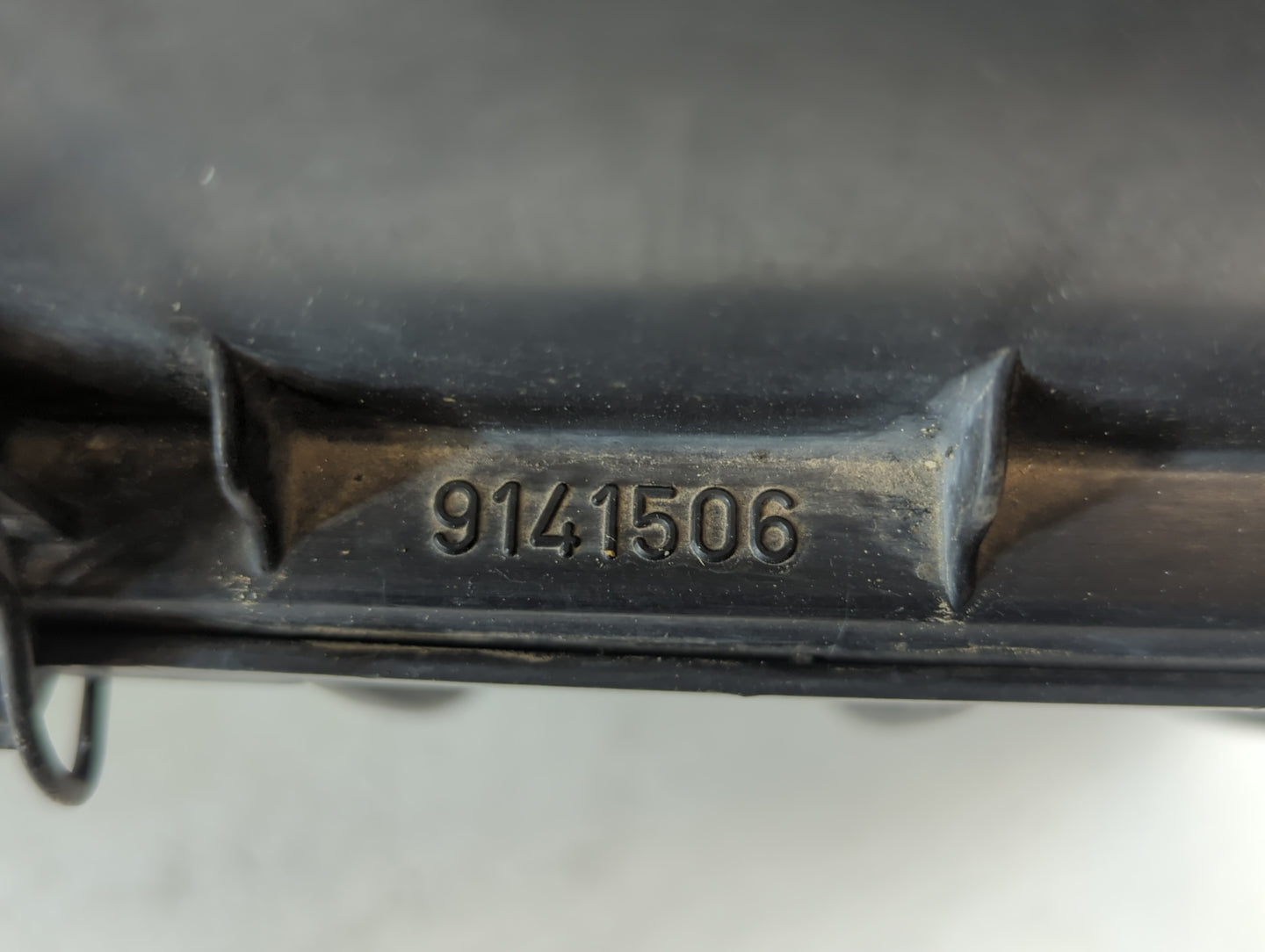 Volvo Volvo 90 Series Air Cleaner Intake-duct Hose Tube - Oemusedautoparts1.com