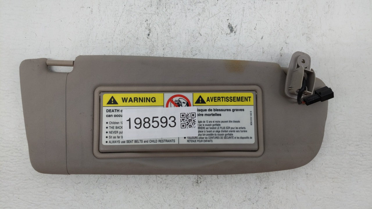 1999 Audi A4 Sun Visor Shade Replacement Passenger Right Mirror Fits OEM Used Auto Parts - Oemusedautoparts1.com