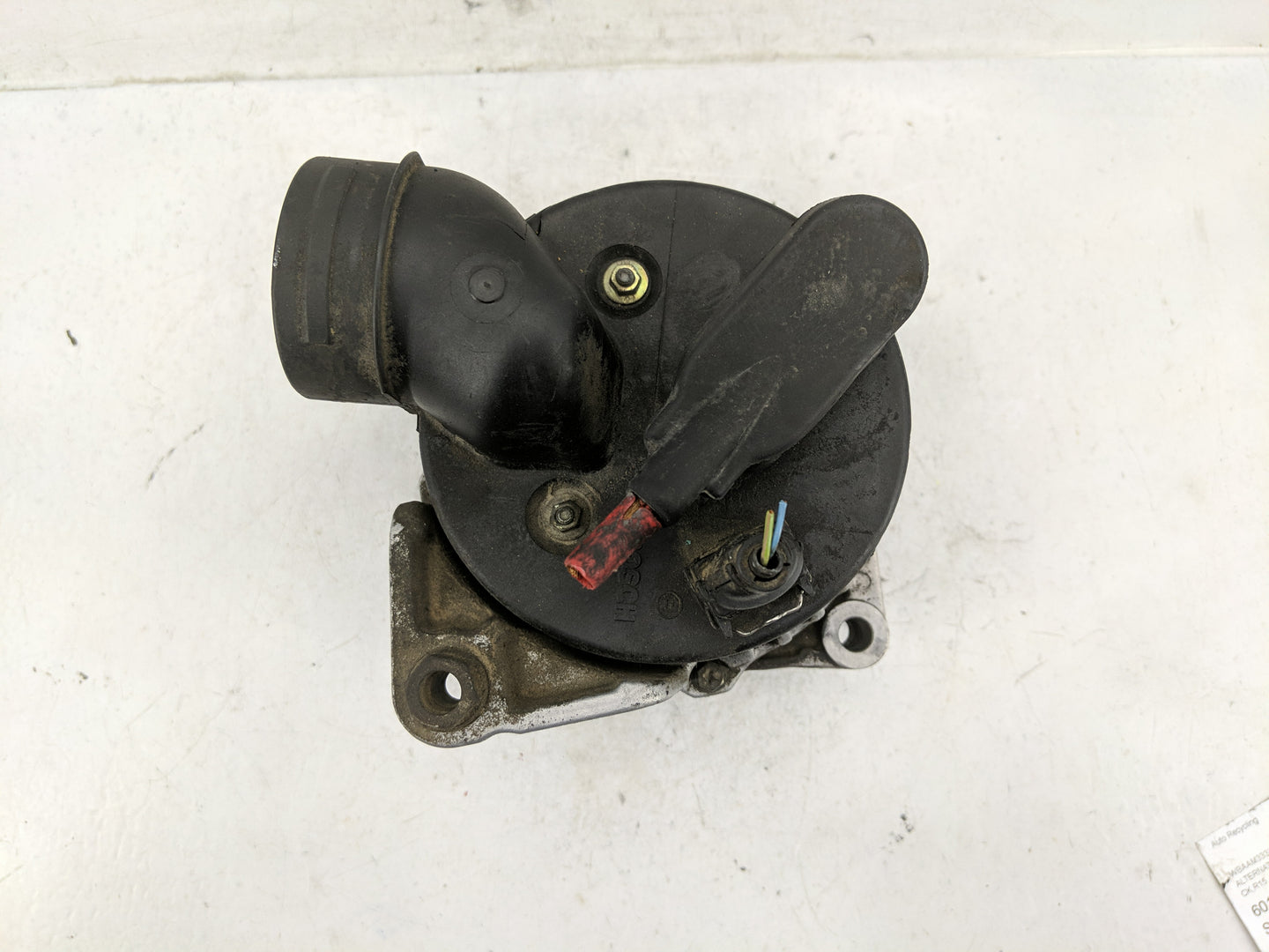 1998-1999 Bmw 323i Alternator Replacement Generator Charging Assembly Engine OEM P/N:0 123 515 Fits OEM Used Auto Parts - Oe