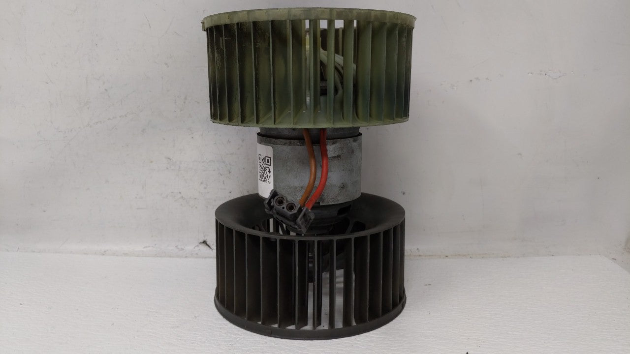 1999-2000 Bmw 328i Heater AC Blower Motor Fits Fits 1999 2000 OEM Used Auto Parts - Oemusedautoparts1.com