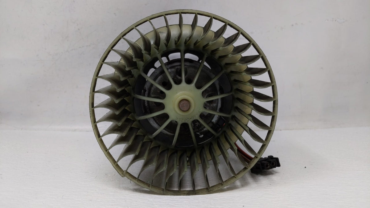1999-2000 Bmw 328i Heater AC Blower Motor Fits Fits 1999 2000 OEM Used Auto Parts - Oemusedautoparts1.com