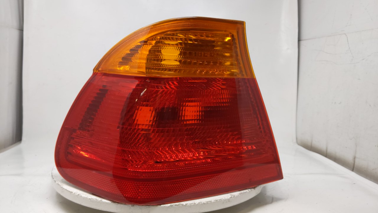 1999-2000 Bmw 528i Tail Light Assembly Driver Left OEM Fits Fits 1999 2000 OEM Used Auto Parts - Oemusedautoparts1.com