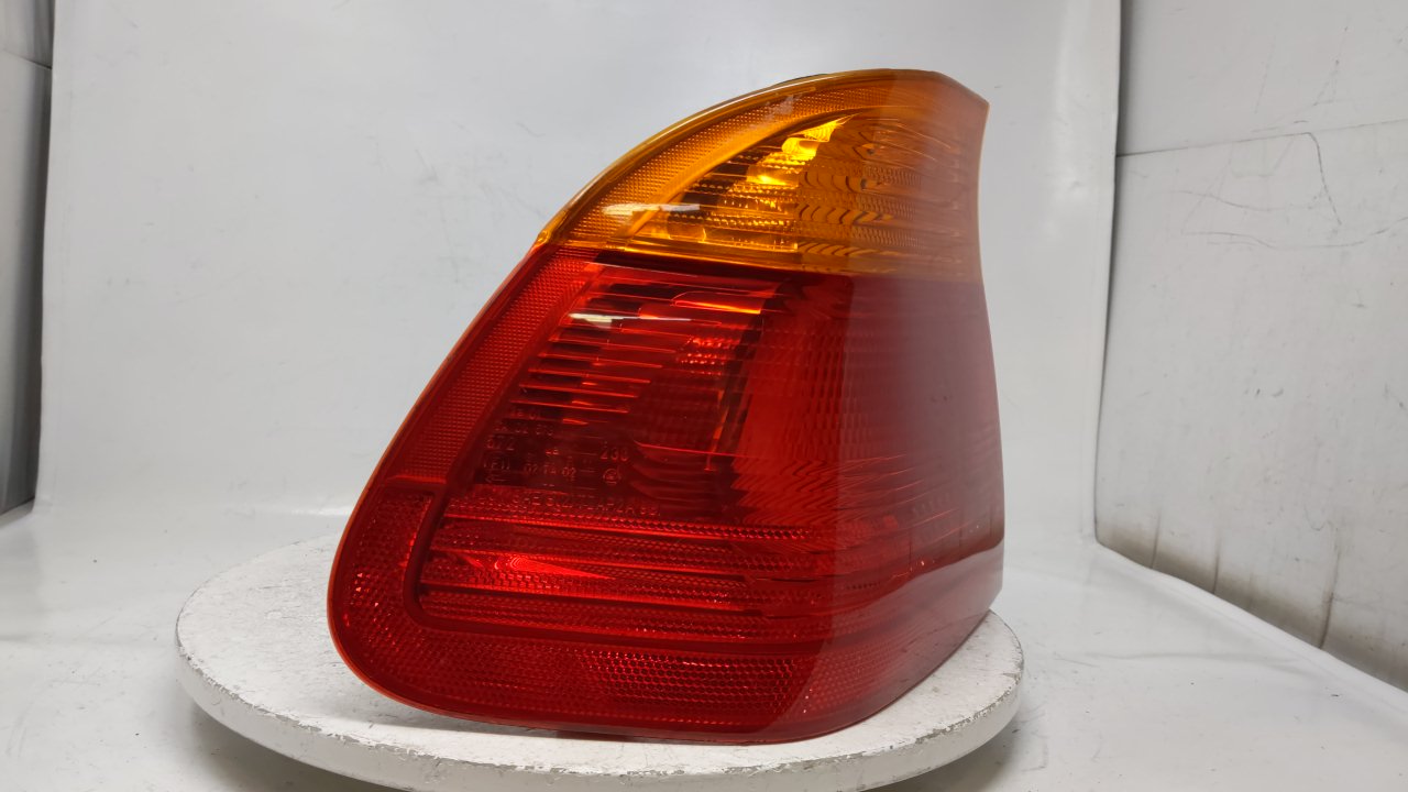 1999-2000 Bmw 528i Tail Light Assembly Driver Left OEM Fits Fits 1999 2000 OEM Used Auto Parts - Oemusedautoparts1.com