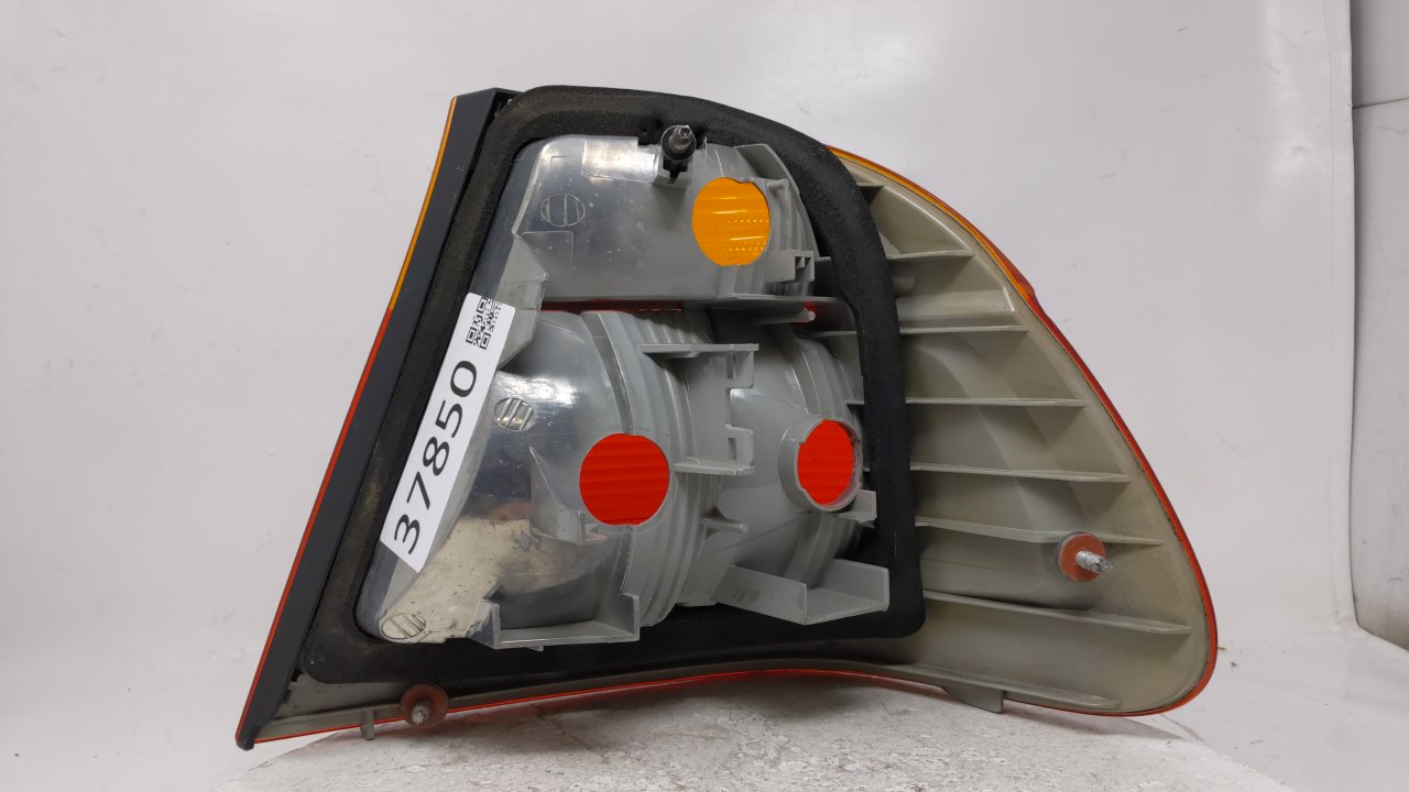 1999-2000 Bmw 528i Tail Light Assembly Driver Left OEM Fits Fits 1999 2000 OEM Used Auto Parts - Oemusedautoparts1.com