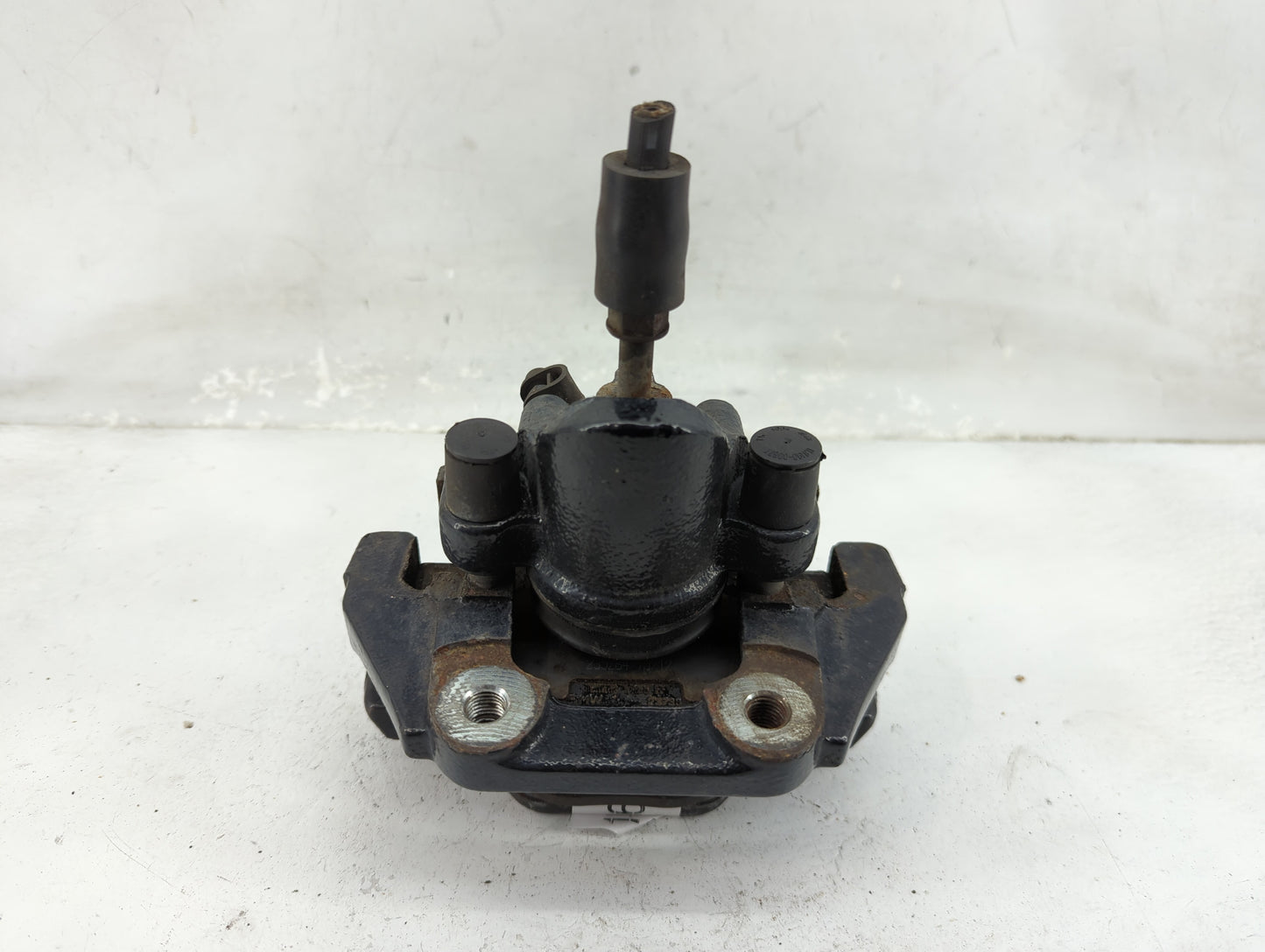 Bmw 740il Rear Driver Left Brake Caliper - Oemusedautoparts1.com