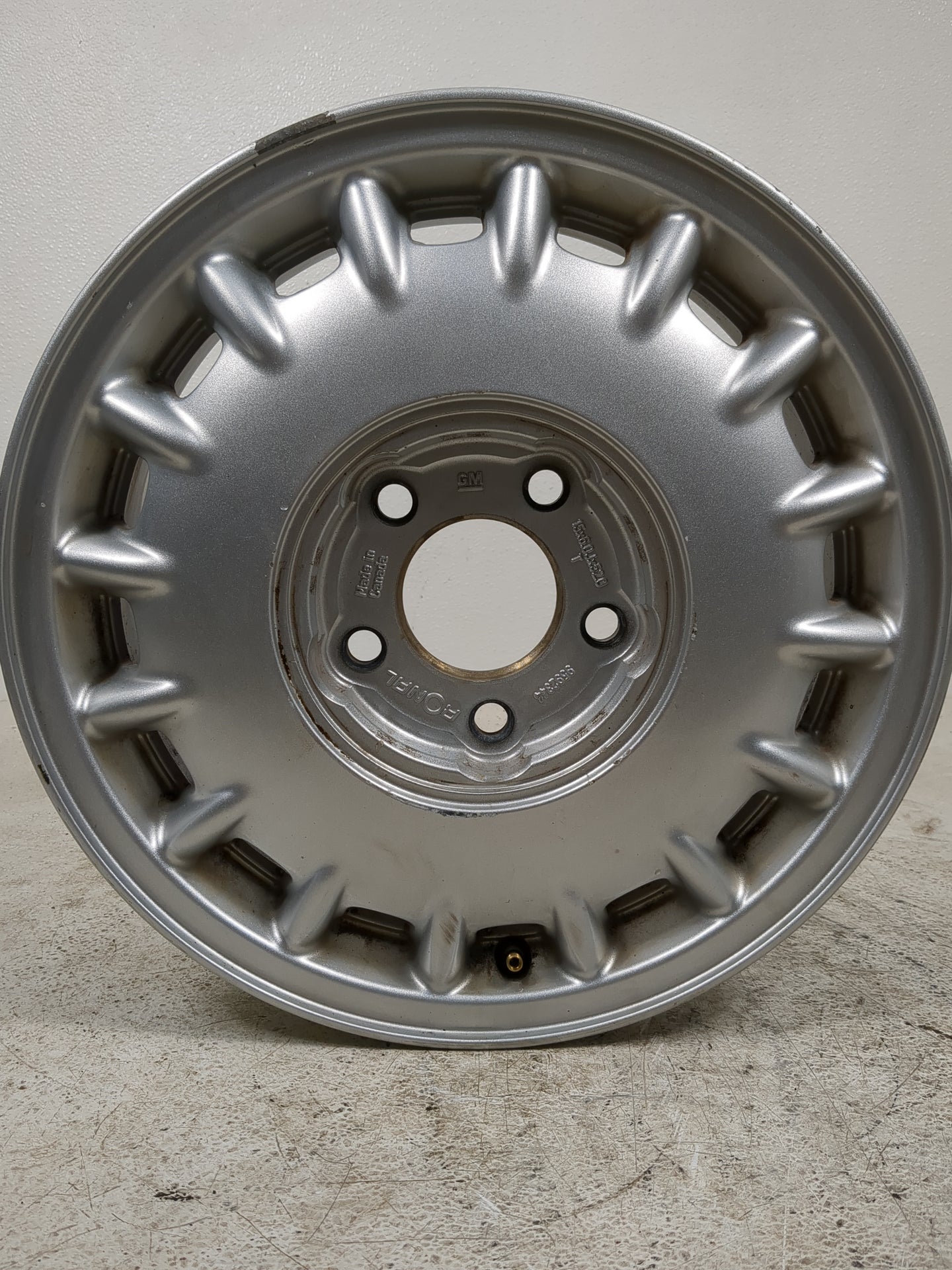 1997-2002 Buick Century Oem Wheel Rim 1401650 - Oemusedautoparts1.com