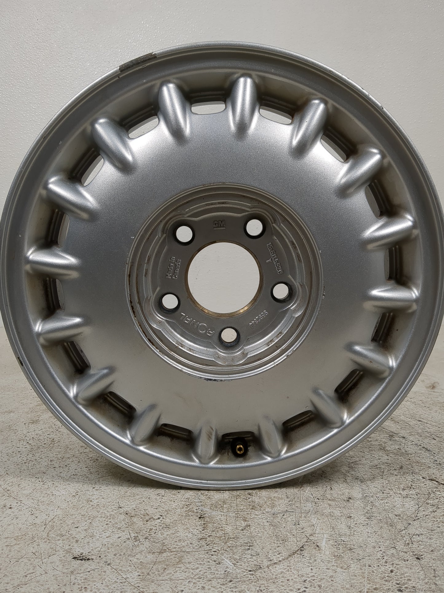 1997-2002 Buick Century Oem Wheel Rim 1401650 - Oemusedautoparts1.com