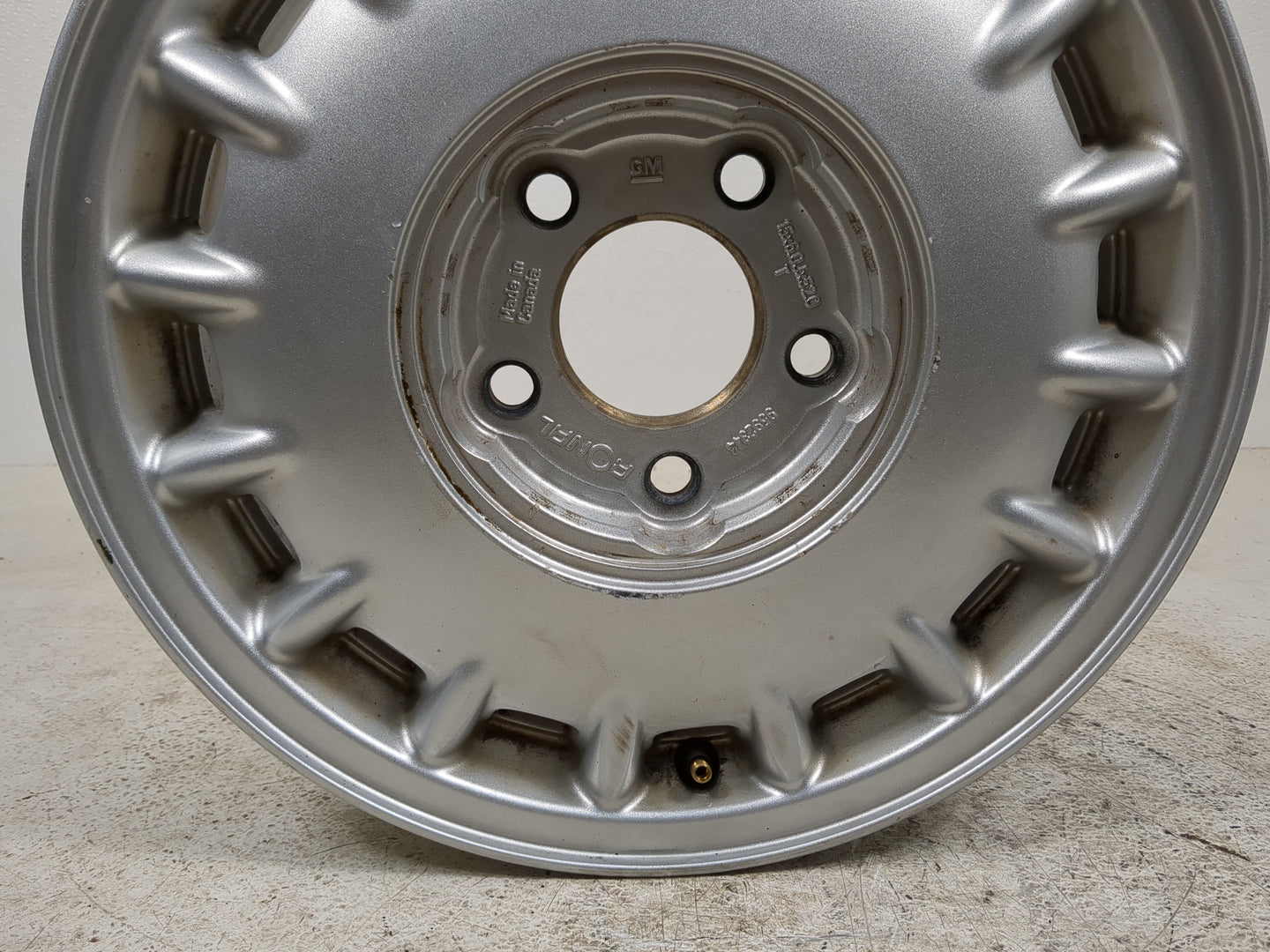 1997-2002 Buick Century Oem Wheel Rim 1401650 - Oemusedautoparts1.com