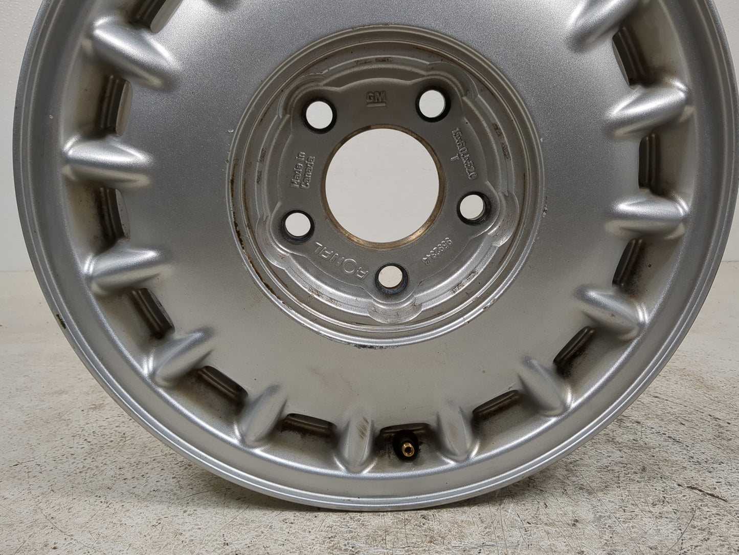 1997-2002 Buick Century Oem Wheel Rim 1401650 - Oemusedautoparts1.com