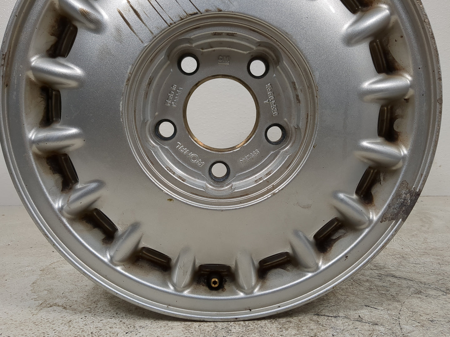 1997-2002 Buick Century Oem Wheel Rim 1401651 - Oemusedautoparts1.com