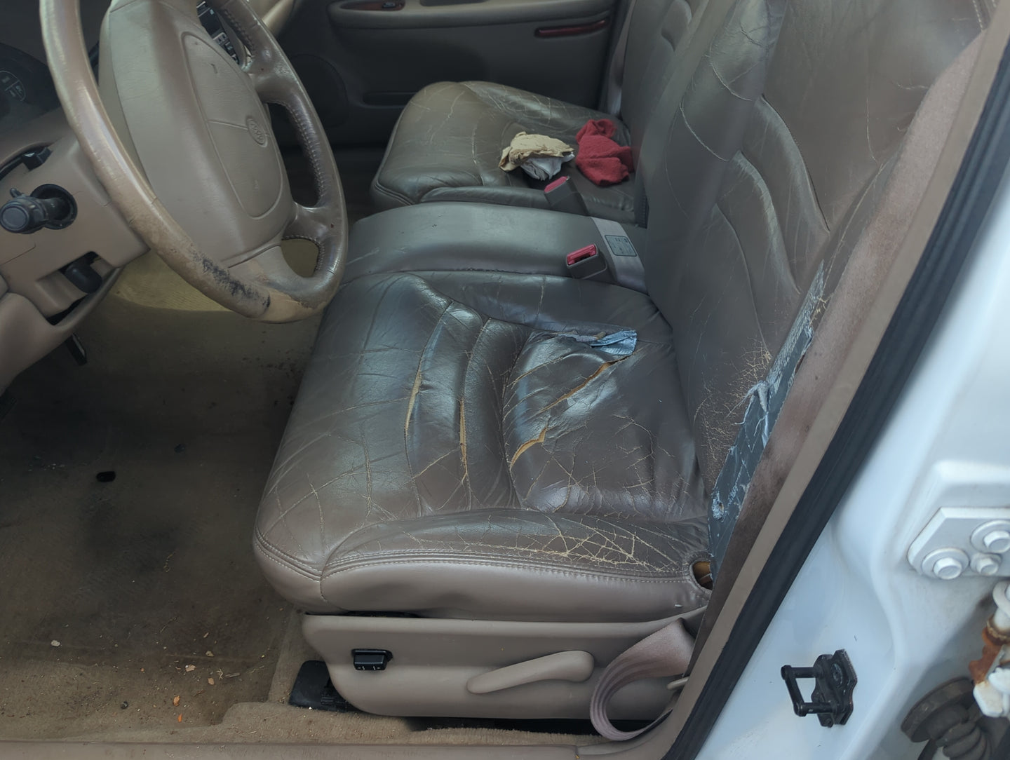 1999 Buick Century Driver Front Seat Oem - Oemusedautoparts1.com
