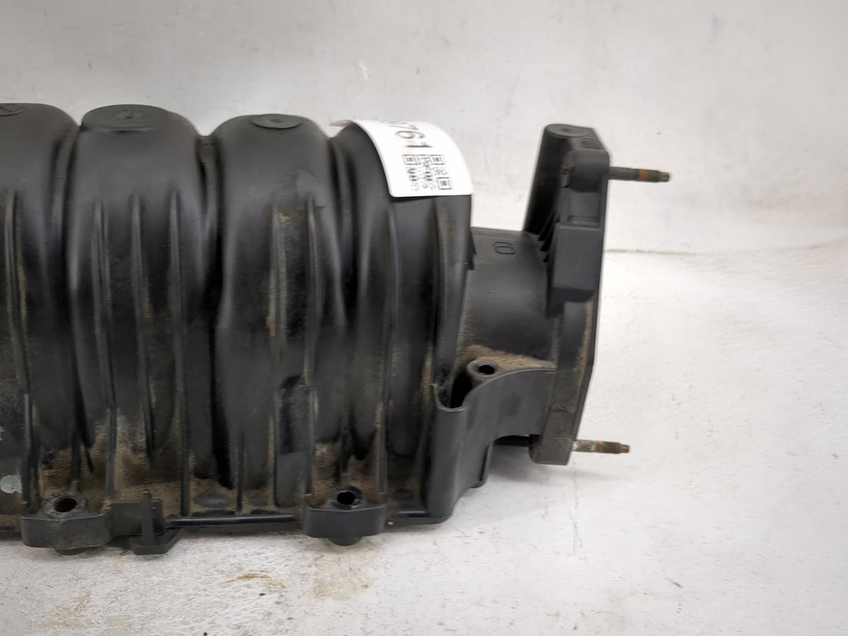 1999 Buick Park Avenue Air Intake Manifold P/N:16249939 Fits OEM Used Auto Parts - Oemusedautoparts1.com