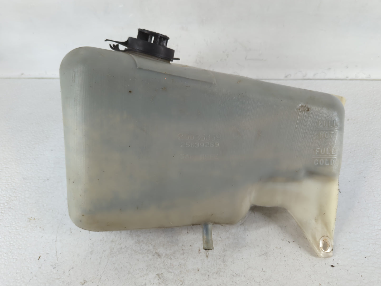 1999 Buick Riviera Radiator Coolant Overflow Expansion Tank Bottle - Oemusedautoparts1.com