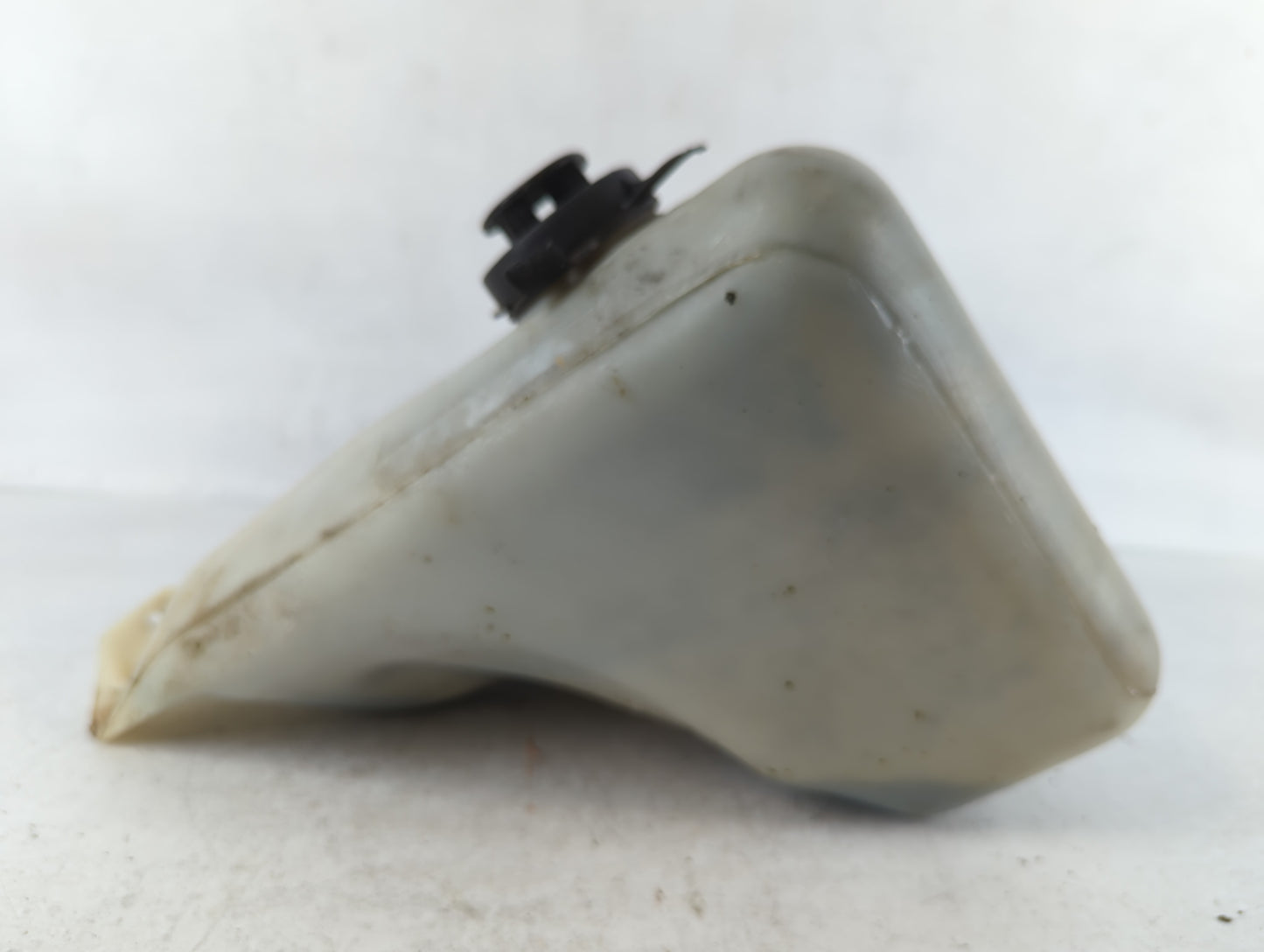 1999 Buick Riviera Radiator Coolant Overflow Expansion Tank Bottle 703234 - Oemusedautoparts1.com