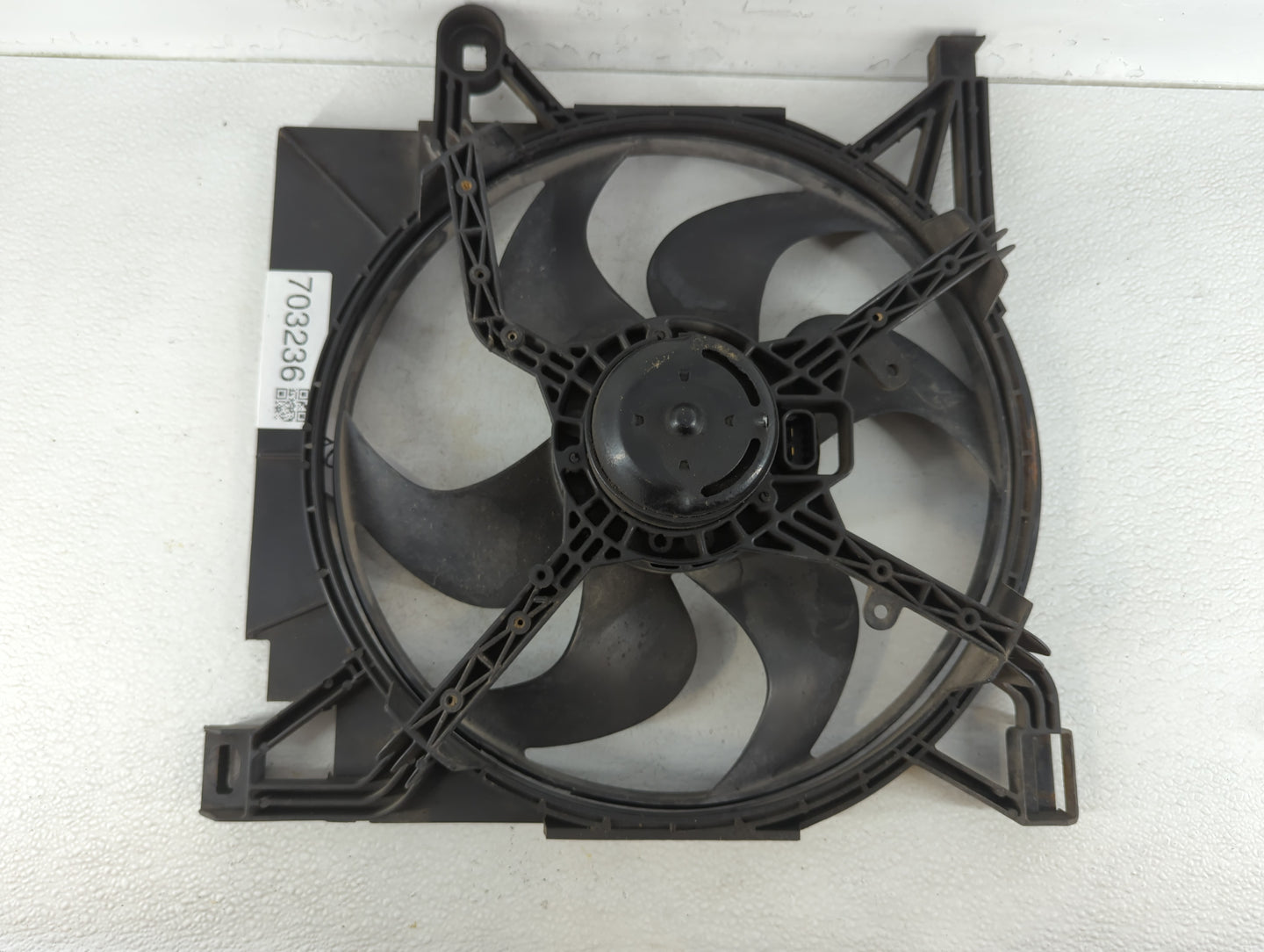 1995-1999 Buick Riviera Left Radiator Fan Motor Assembly 703236 - Oemusedautoparts1.com