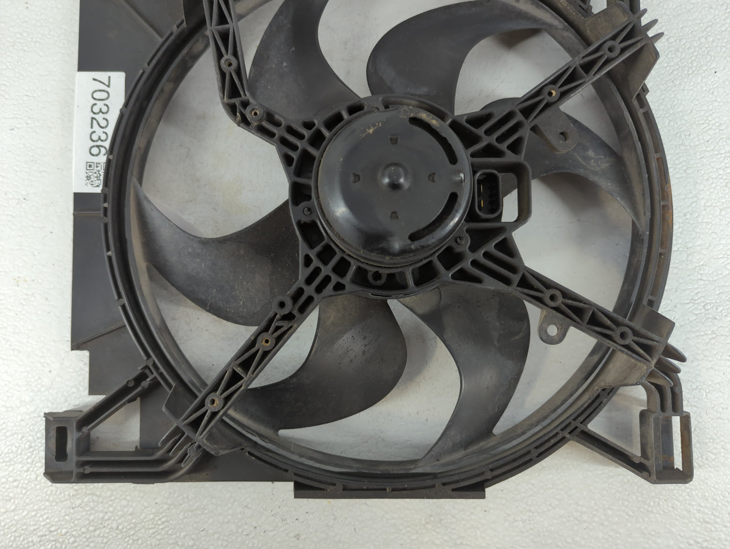 1995-1999 Buick Riviera Left Radiator Fan Motor Assembly 703236 - Oemusedautoparts1.com