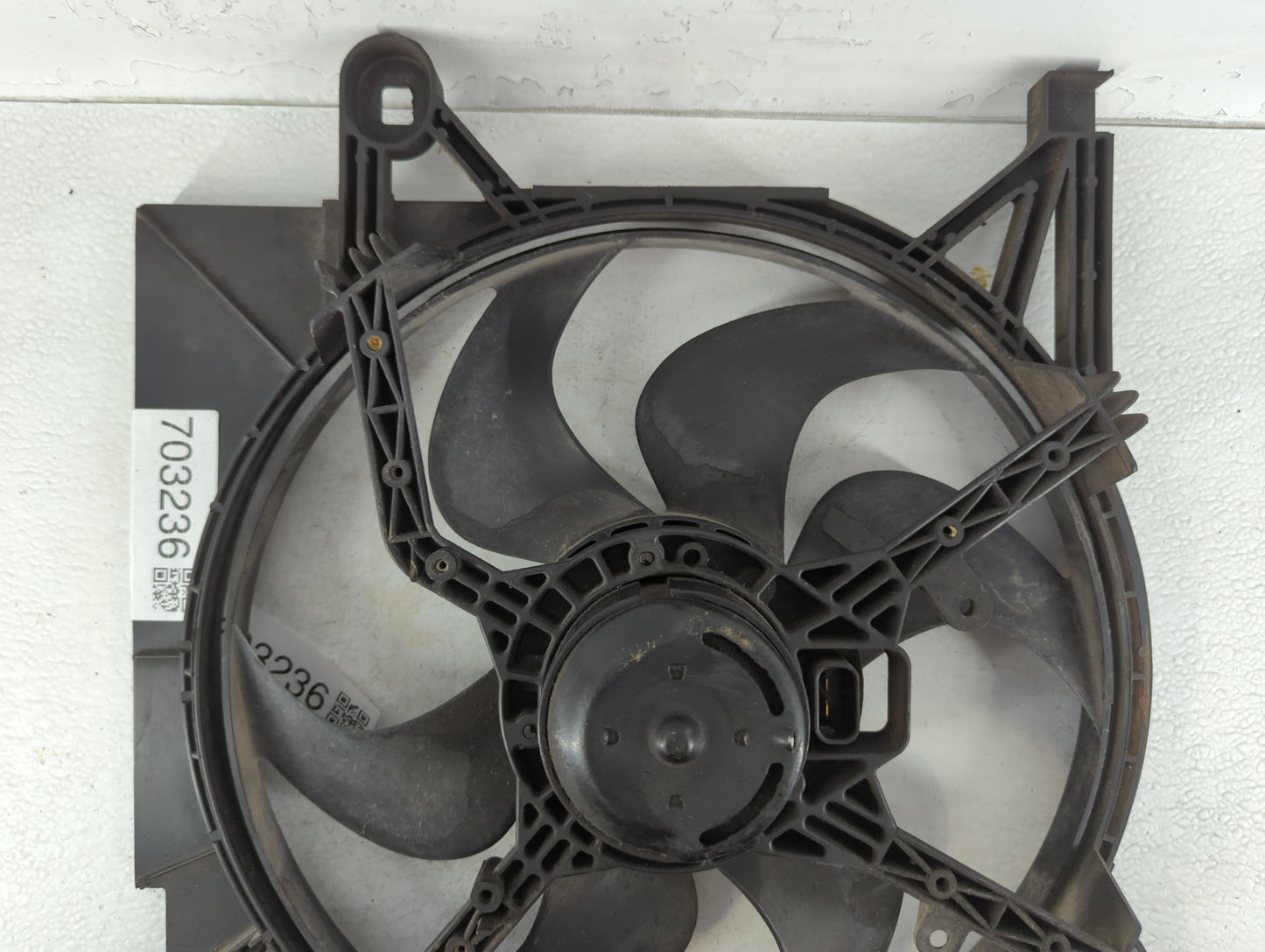 1995-1999 Buick Riviera Left Radiator Fan Motor Assembly 703236 - Oemusedautoparts1.com