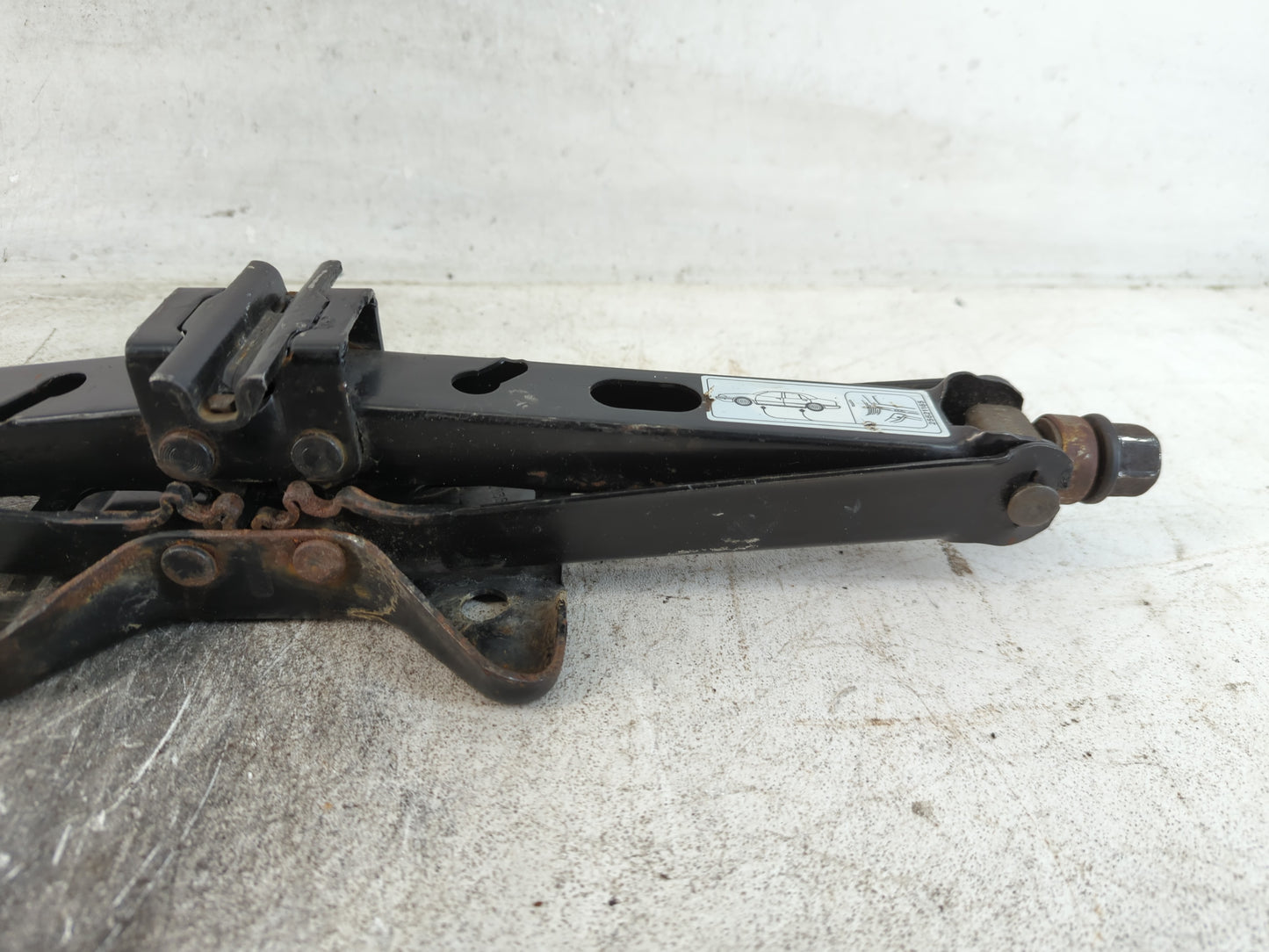 1999 Buick Riviera Spare Scissor Car Jack - Oemusedautoparts1.com