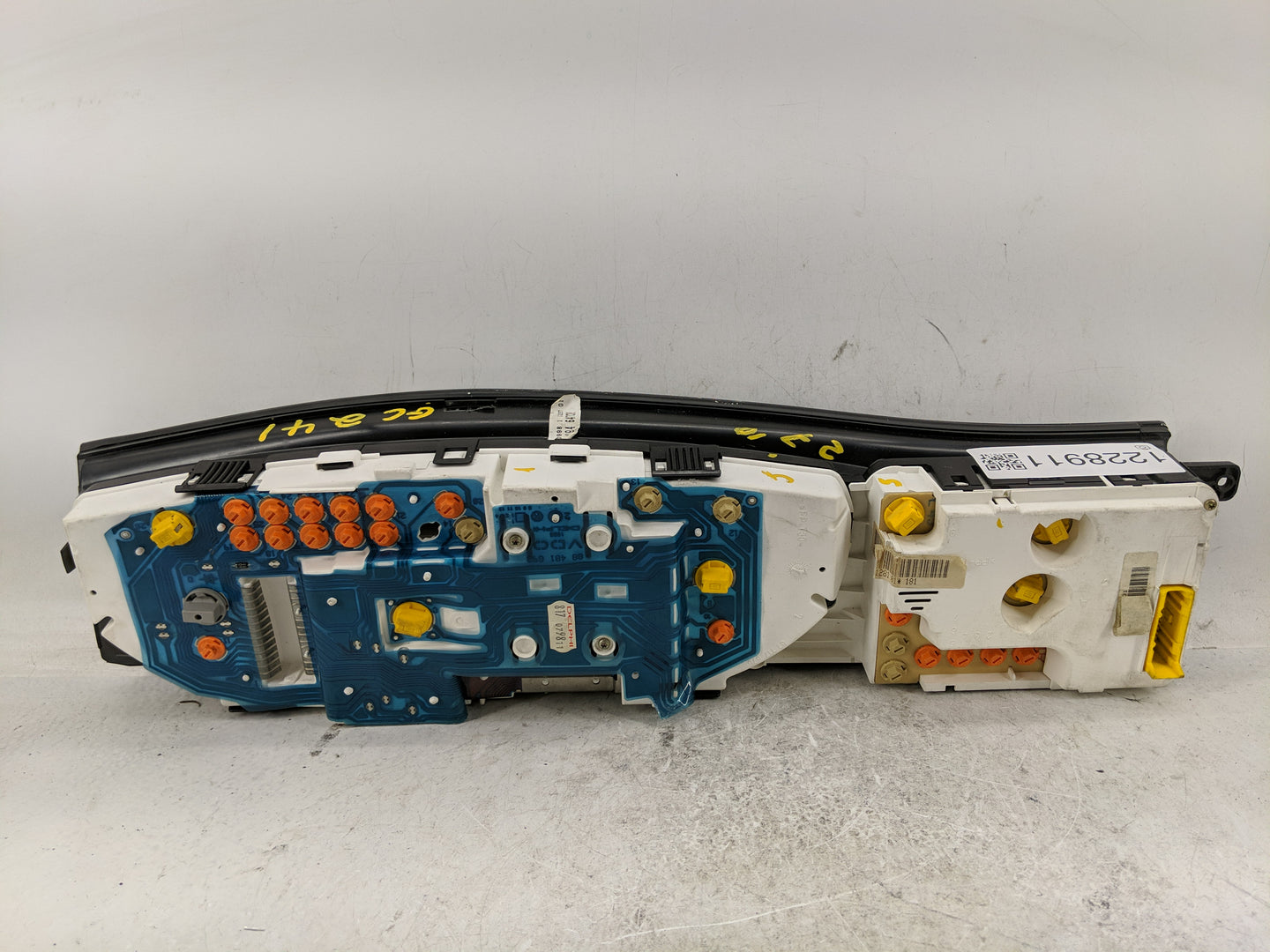1997-1999 Cadillac Catera Instrument Cluster Speedometer Gauges Fits Fits 1997 1998 1999 OEM Used Auto Parts - Oemusedautopa