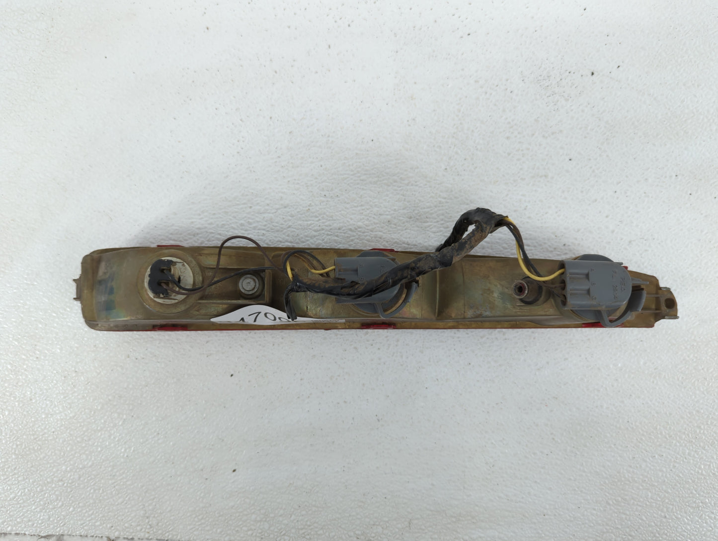 1994-1999 Cadillac Deville Tail Light Assembly Passenger Right OEM P/N:16517271 16517272 Fits Fits 1994 1995 1996 1997 1998 