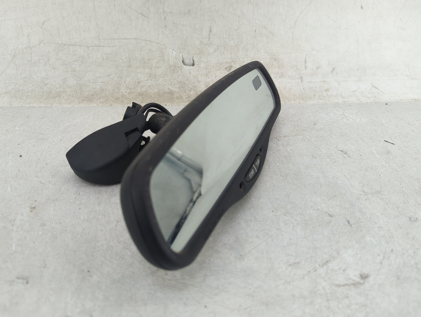 1999 Cadillac Escalade Interior Rear View Mirror Replacement OEM P/N:E11015308 Fits OEM Used Auto Parts - Oemusedautoparts1.