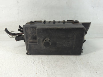 1999 Cadillac Seville Fusebox Fuse Box Panel Relay Module Fits OEM Used Auto Parts - Oemusedautoparts1.com