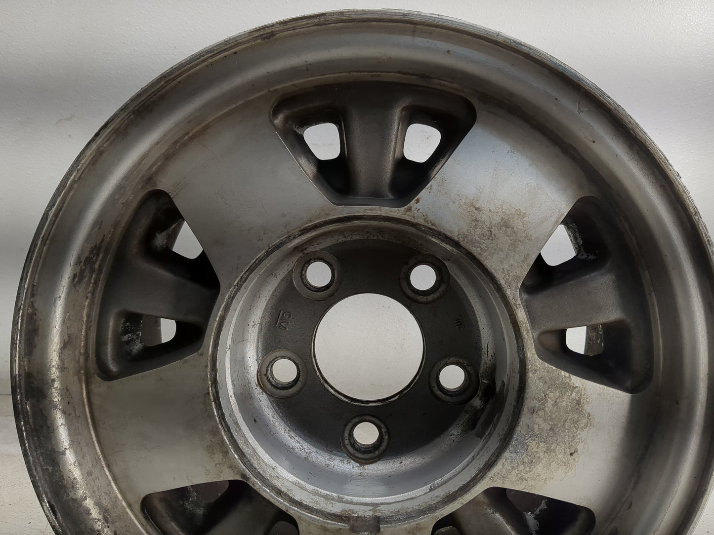 Chevrolet 1500 Oem Wheel Rim 1318332 - Oemusedautoparts1.com