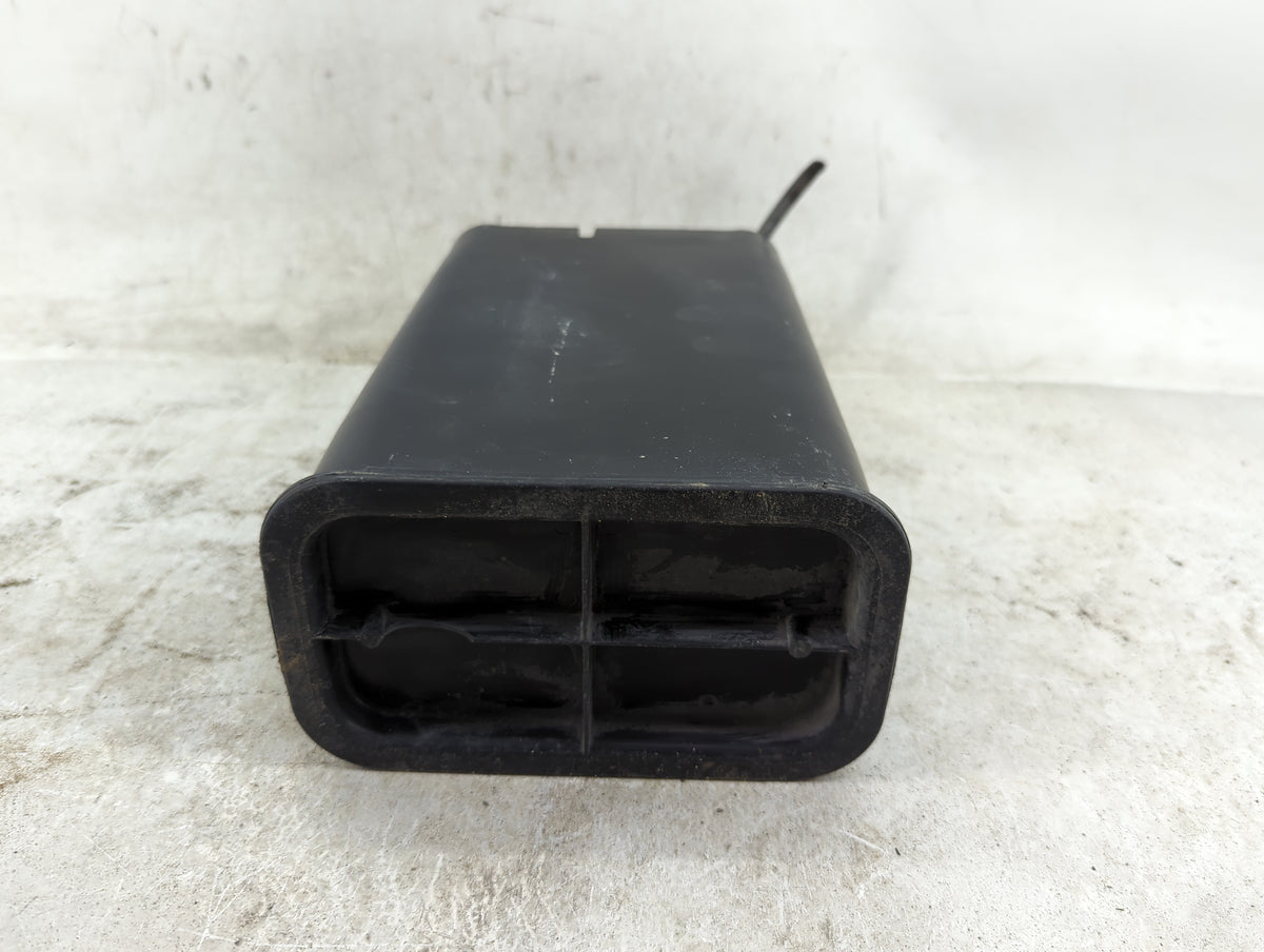 1999 Chevrolet Astro Fuel Vapor Charcoal Canister - Oemusedautoparts1.com